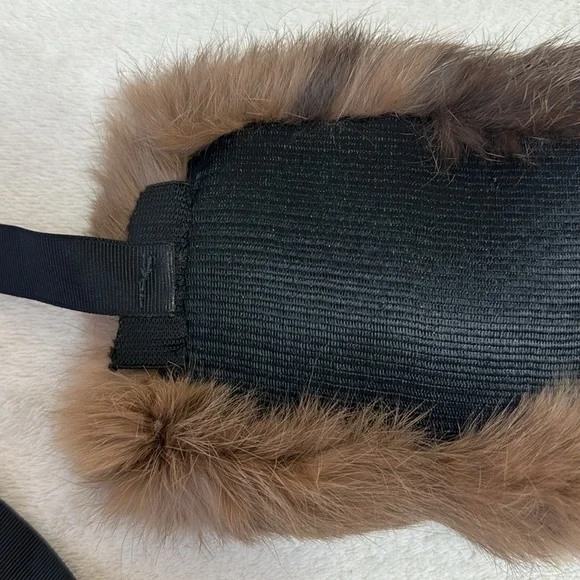 Real Rabbit Fur Collar - Picture 6 of 6